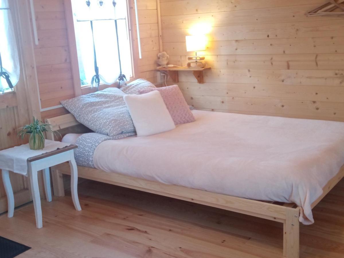 Chambre Studio Photo Chalet Sdb Partagee A Proximite Chavagne Zewnętrze zdjęcie