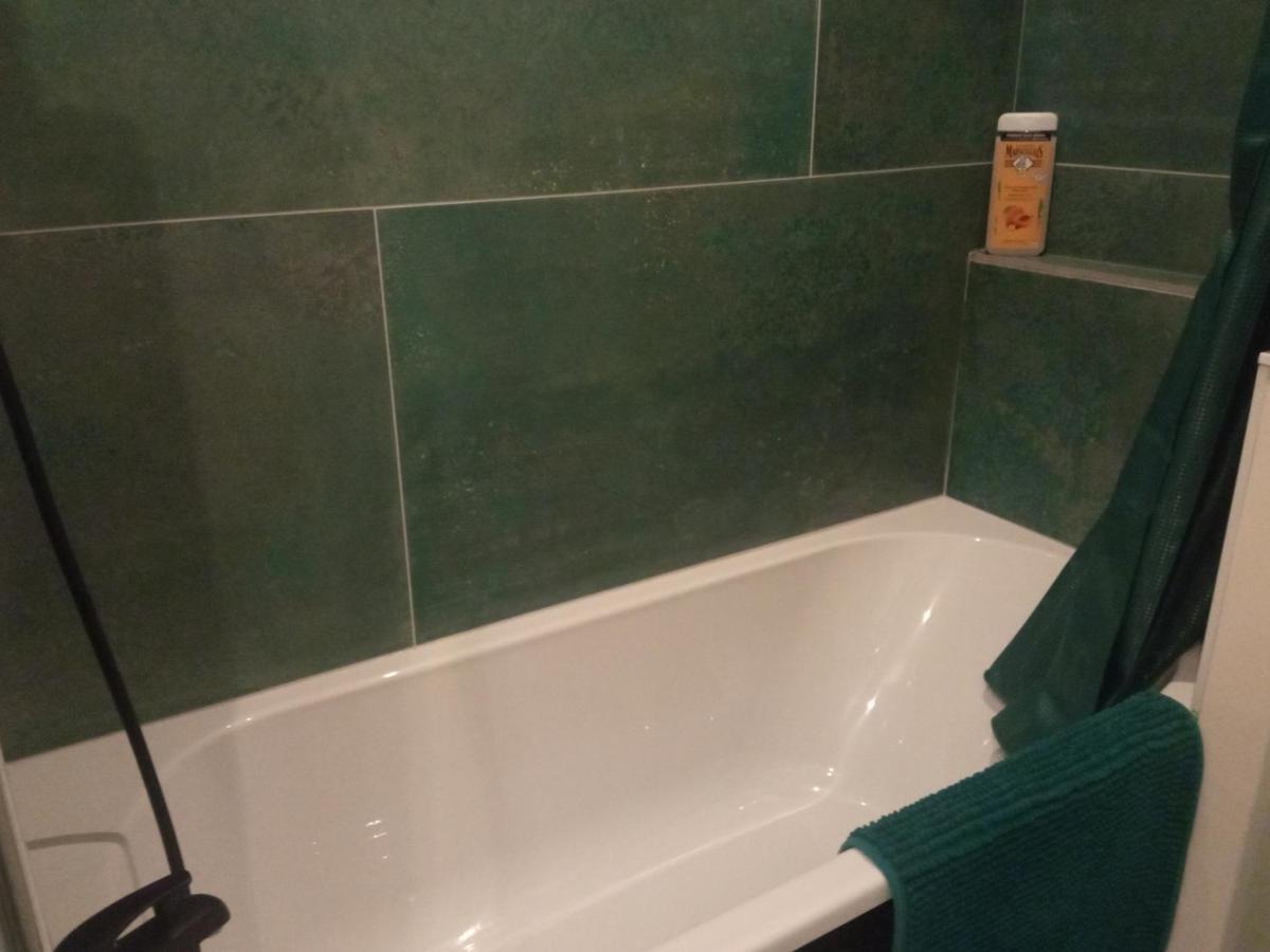 Chambre Studio Photo Chalet Sdb Partagee A Proximite Chavagne Zewnętrze zdjęcie
