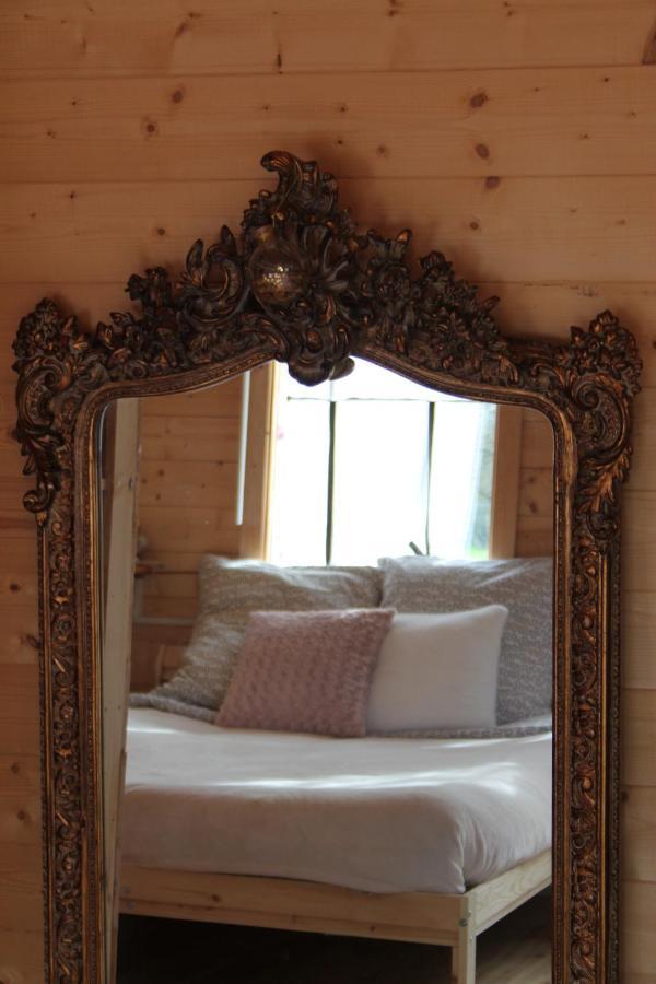 Chambre Studio Photo Chalet Sdb Partagee A Proximite Chavagne Zewnętrze zdjęcie