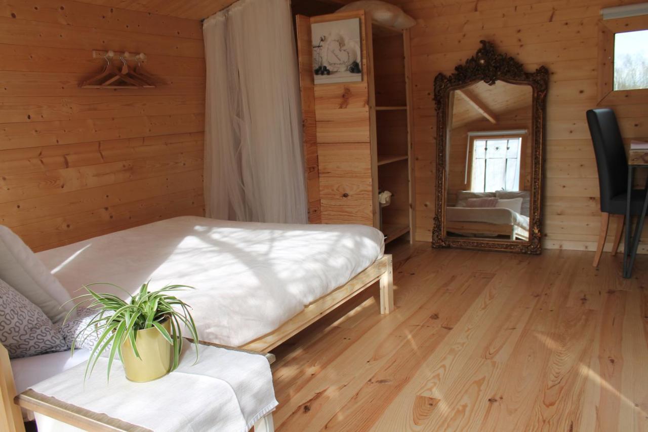 Chambre Studio Photo Chalet Sdb Partagee A Proximite Chavagne Zewnętrze zdjęcie