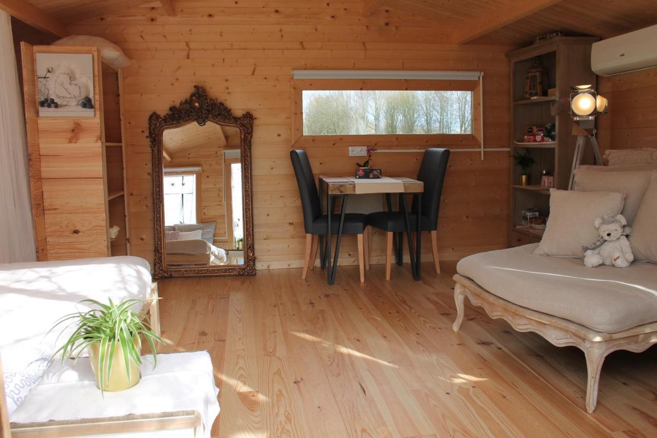 Chambre Studio Photo Chalet Sdb Partagee A Proximite Chavagne Zewnętrze zdjęcie